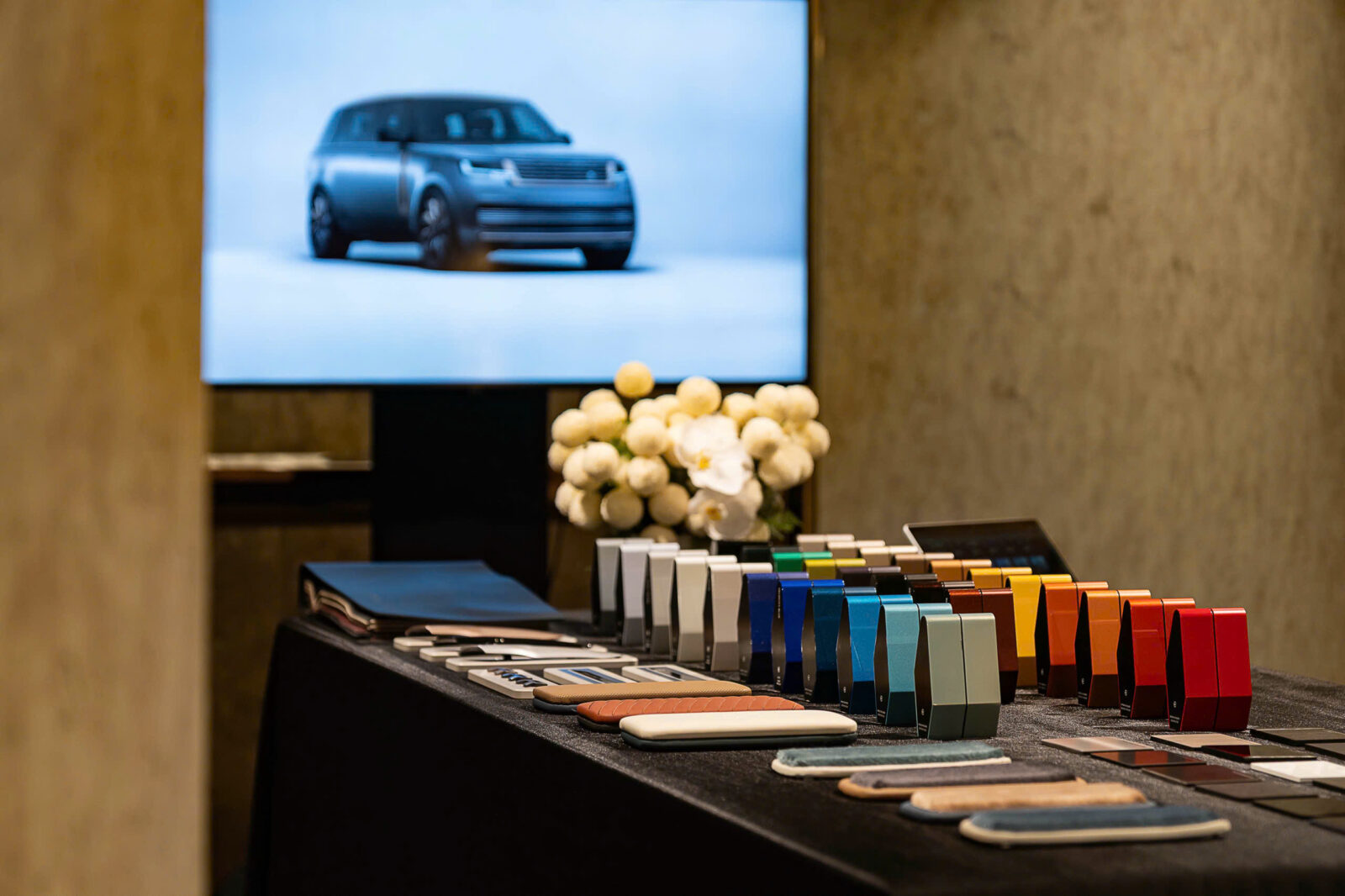 Phong build SV Range Rover SV - Khi tính cá nhân hóa được nâng tầm